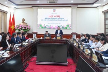 Làm tốt công tác tinh gọn bộ máy, then chốt là cơ cấu lại đội ngũ cán bộ