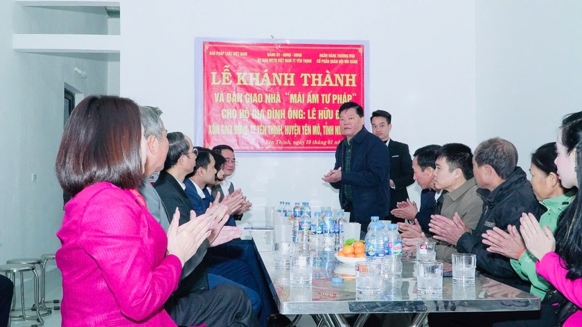 &Ocirc;ng Phạm Quốc Đạt - Ủy vi&ecirc;n Ban Thường vụ Huyện ủy (TVHU) - Ph&oacute; Chủ tịch UBND huyện Y&ecirc;n M&ocirc;.
