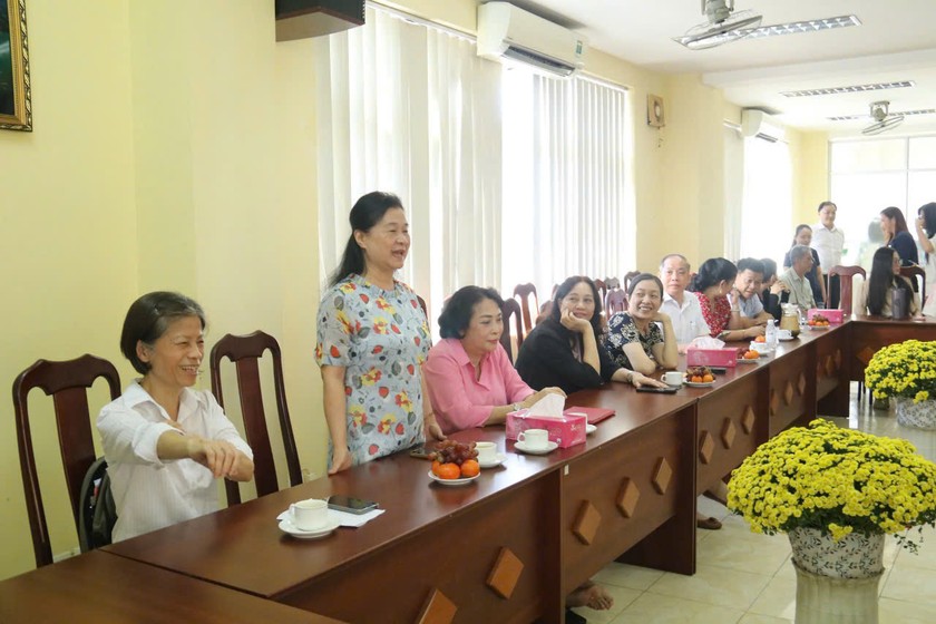 Lãnh đạo Bộ Tư pháp thăm, chúc Tết gia đình các đồng chí nguyên lãnh đạo Bộ