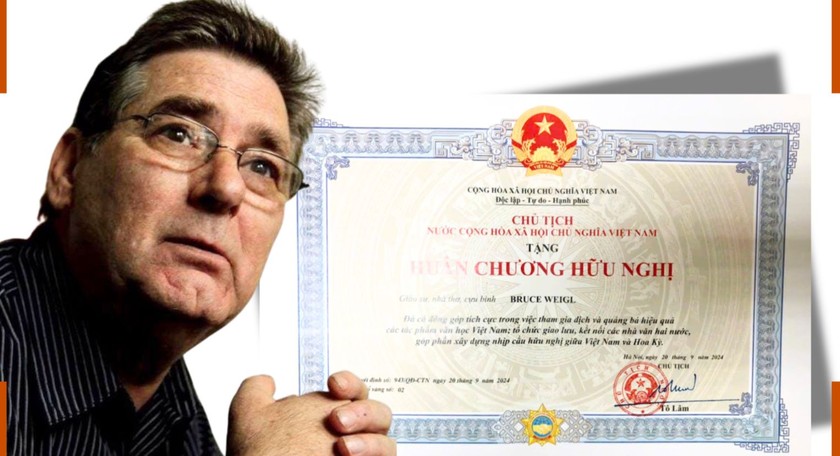 Hu&acirc;n chương Hữu nghị tặng nh&agrave; thơ Bruce Weigl. (Ảnh: B&aacute;o ND)