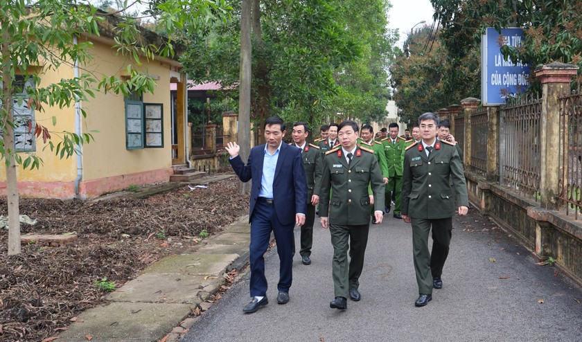 Gi&aacute;m đốc C&ocirc;ng an Bắc Giang Nguyễn Quang Vinh kiểm tra c&ocirc;ng t&aacute;c tiếp nhận Cơ sở cai nghiện ma t&uacute;y tỉnh Bắc Giang. Nguồn: C&ocirc;ng an Bắc Giang.