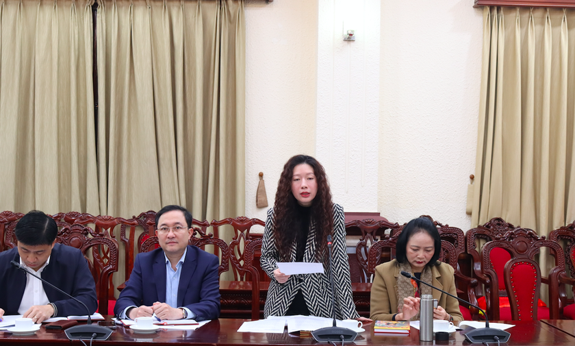 Ph&oacute; Ch&aacute;nh Văn ph&ograve;ng Bộ Tư ph&aacute;p L&ecirc; Thu Anh b&aacute;o c&aacute;o t&igrave;nh h&igrave;nh triển khai c&aacute;c hoạt động kỷ niệm 80 năm ng&agrave;y truyền thống ng&agrave;nh Tư ph&aacute;p