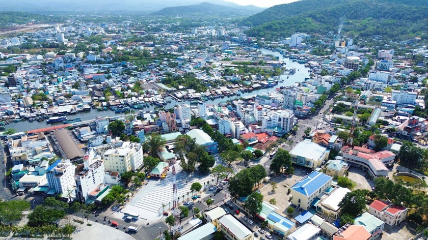 TP Ph&uacute; Quốc được c&ocirc;ng nhận l&agrave; đ&ocirc; thị loại I, trực thuộc tỉnh Ki&ecirc;n Giang l&agrave; cơ hội để th&agrave;nh phố chuyển m&igrave;nh v&agrave; ph&aacute;t triển hơn nữa trong tương lai.