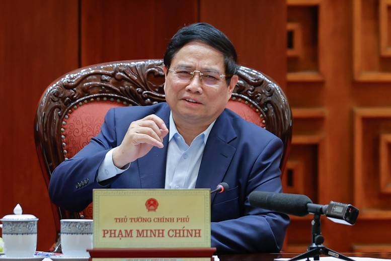 Thủ tướng nhấn mạnh, mục ti&ecirc;u tăng trưởng GDP năm 2025 từ 8% trở l&ecirc;n l&agrave; kh&ocirc;ng thay đổi - Ảnh: VGP/Nhật Bắc