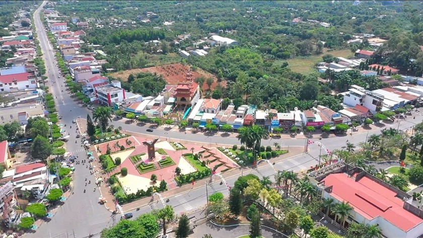 Từ chiến trường &aacute;c liệt, nay huyện Xu&acirc;n Lộc đ&atilde; vươn m&igrave;nh mạnh mẽ. (Ảnh: Một g&oacute;c huyện Xu&acirc;n Lộc nh&igrave;n từ tr&ecirc;n cao)