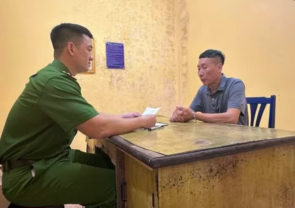Bắt giữ dàn lãnh đạo xã Tự Nhiên cùng các thuộc cấp, vì nhận hối lộ để bỏ qua cho công trình xây trái phép