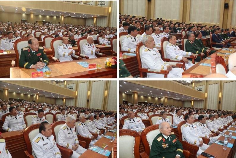 Tham dự buổi lễ có các tướng lĩnh, Anh hùng LLVT nhân dân, Anh hùng Lao động, cựu chiến binh và đông đảo cán bộ, chiến sĩ Quân chủng Hải quân.