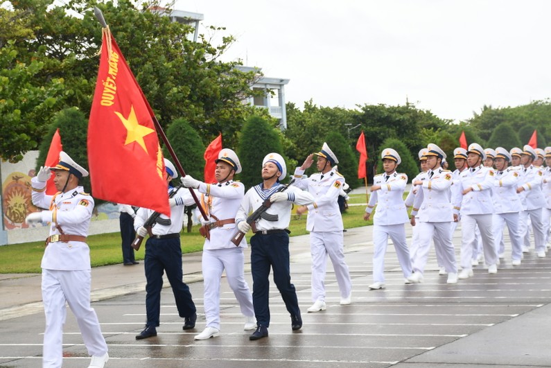 Lễ kỷ niệm 50 năm giải phóng Trường Sa (29/04/1975 - 29/04/2025) hướng đến 70 năm ễ kỷ niệm 70 năm Ngày thành lập Hải quân nhân dân Việt Nam (7/5-1955 - 7/5/2025) trên đảo Trường Sa lớn