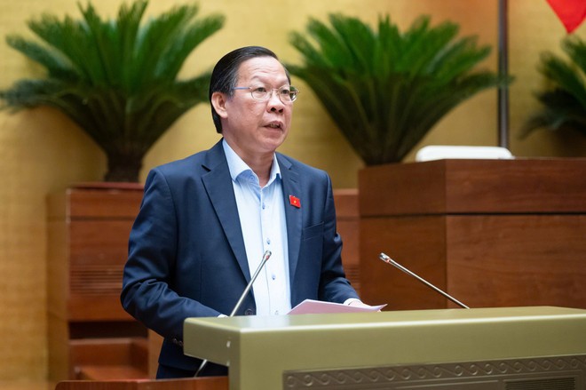 Chủ nhiệm Ủy ban Phan Văn M&atilde;i cho biết b&aacute;o c&aacute;o thẩm tra ghi nhận nhiều &yacute; kiến đồng t&igrave;nh với sự cần thiết ban h&agrave;nh Nghị quyết. (Ảnh: Quochoi.vn)