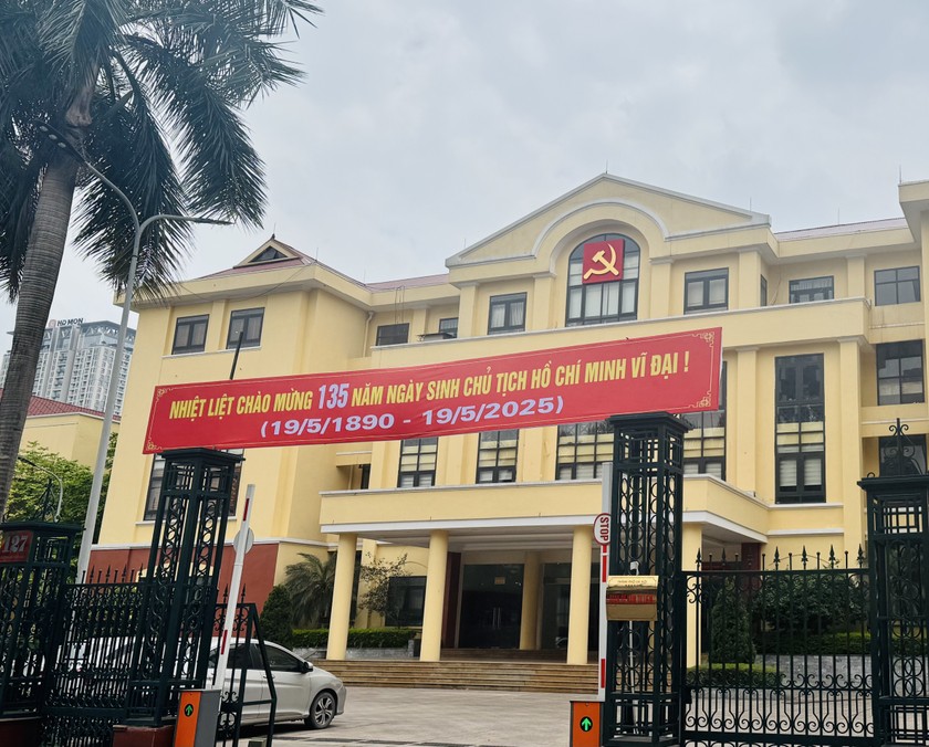 Đất nước ph&aacute;t triển, Nh&acirc;n d&acirc;n c&oacute; cuộc sống ng&agrave;y c&agrave;ng ấm no, hạnh ph&uacute;c đ&atilde; chứng tỏ, tư tưởng, sự nghiệp, đạo đức v&agrave; phong c&aacute;ch của Chủ tịch Hồ Ch&iacute; Minh l&agrave; t&agrave;i sản v&ocirc; gi&aacute;, l&agrave; ngọn đuốc soi đường cho d&acirc;n tộc ta vững bước đi tới tương lai.