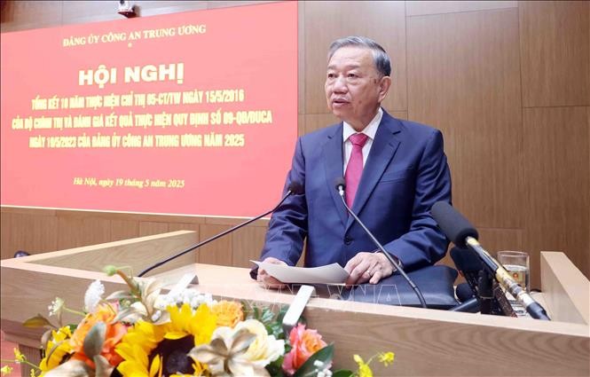 Tổng B&iacute; thư T&ocirc; L&acirc;m ph&aacute;t biểu chỉ đạo Hội nghị.