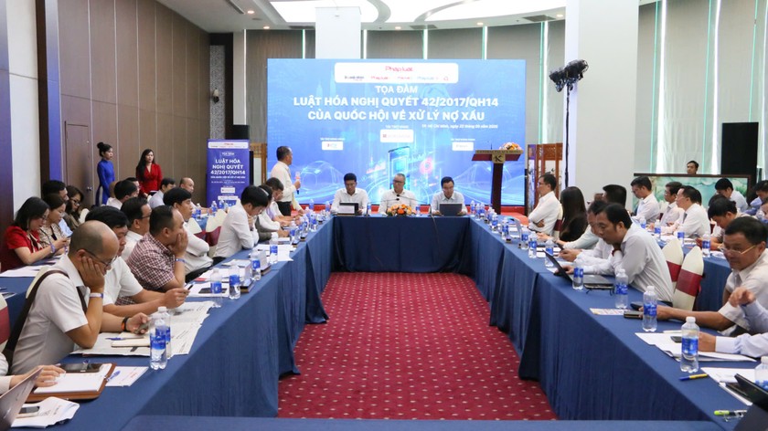 Cần tiếp tục 