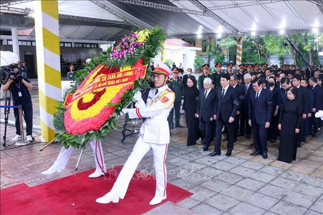 Cử hành trọng thể Lễ Quốc tang nguyên Chủ tịch nước Trần Đức Lương