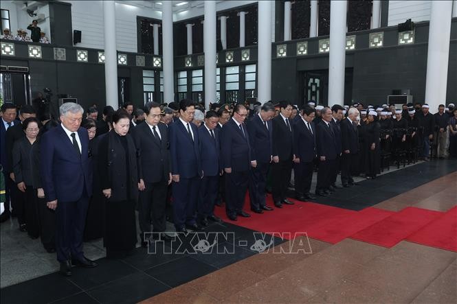 Cử hành trọng thể Lễ Quốc tang nguyên Chủ tịch nước Trần Đức Lương