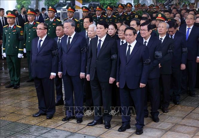 Cử hành trọng thể Lễ Quốc tang nguyên Chủ tịch nước Trần Đức Lương