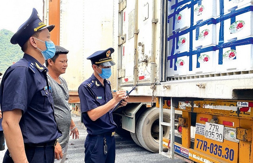 Hải quan liên tiếp phát hiện xử lý nhiều lô hàng vi phạm về xuất xứ nhãn mác