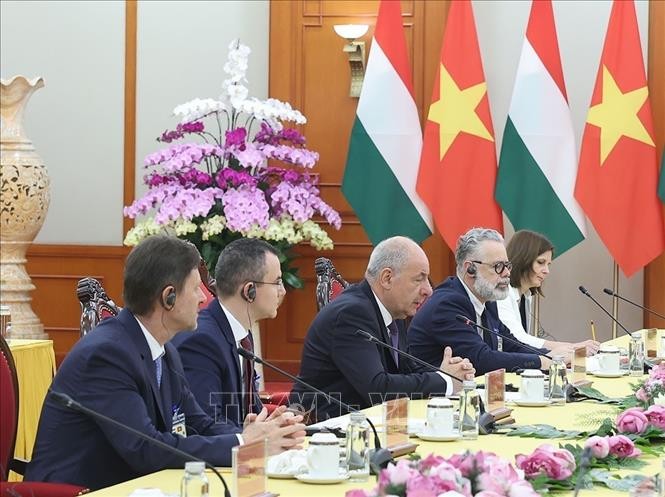 Tổng thống Hungary Sulyok Tamas ph&aacute;t biểu. Ảnh: Thống Nhất/TTXVN