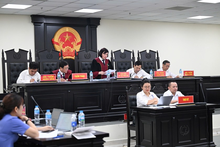 Nhận hối lộ, cựu Ph&oacute; Vụ trưởng Vụ thị trường trong nước l&atilde;nh 11 năm t&ugrave; ảnh 1