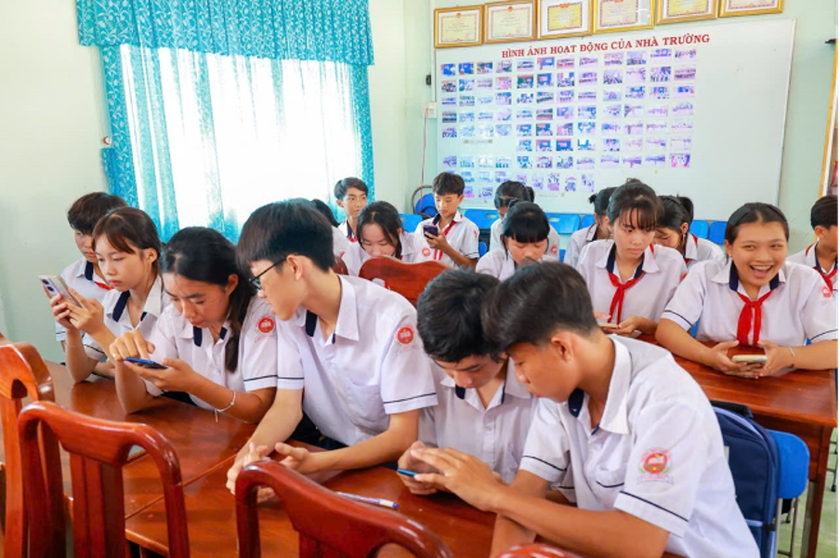 BTC Caravan ph&aacute;t động cuộc thi &amp;amp;amp;quot;T&igrave;m hiểu về luật giao th&ocirc;ng đường bộ v&agrave; an to&agrave;n giao th&ocirc;ng học đường lần 3 cho học sinh cấp 2 v&agrave; cấp 3 to&agrave;n tỉnh C&agrave; Mau&amp;amp;amp;quot;.