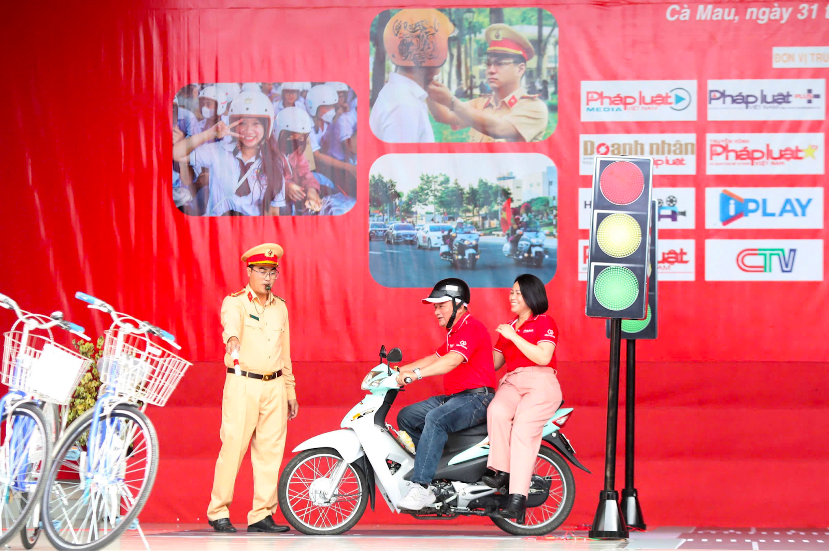 Caravan m&ugrave;a 3: H&agrave;nh tr&igrave;nh từ tr&aacute;i tim đến tr&aacute;i tim ảnh 7