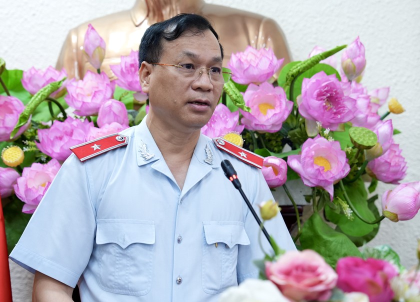 Nguy&ecirc;n Ch&aacute;nh Thanh tra Bộ Tư ph&aacute;p Nguyễn Hồng Diện ph&aacute;t biểu tại buổi gặp mặt.