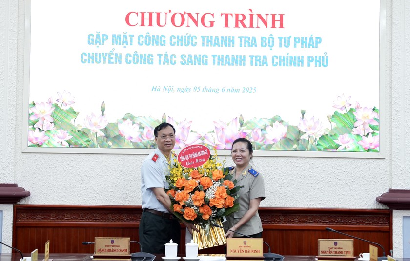 Lãnh đạo Bộ Tư pháp gặp mặt công chức nhận nhiệm vụ mới tại Thanh tra Chính phủ
