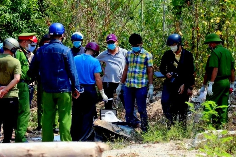 Khu vực ph&aacute;t hiện chiếc vali c&oacute; thi thể người.
