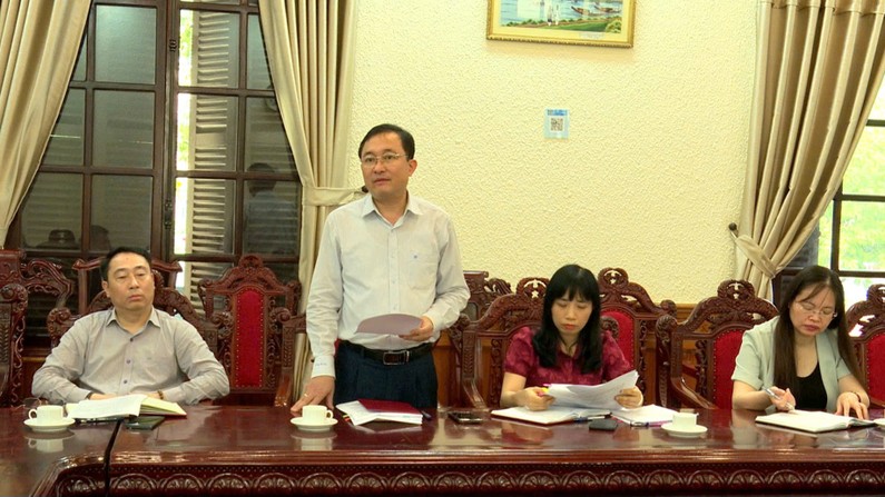 Đại diện Cục Phổ biến, gi&aacute;o dục ph&aacute;p luật v&agrave; Trợ gi&uacute;p ph&aacute;p l&yacute; b&aacute;o c&aacute;o kế hoạch phối hợp truyền th&ocirc;ng ch&iacute;nh s&aacute;ch Ph&aacute;p luật theo Nghị quyết 66. Ảnh: Nguyễn Kh&aacute;nh
