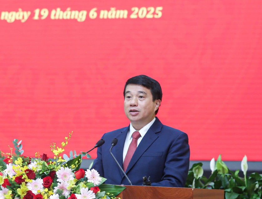 &Ocirc;ng Y Thanh H&agrave; Ni&ecirc; Kđăm &ndash; Ủy vi&ecirc;n Trung ương Đảng, B&iacute; thư Tỉnh ủy L&acirc;m Đồng ghi nhận đ&oacute;ng g&oacute;p của b&aacute;o ch&iacute; đối với sự ph&aacute;t triển tỉnh nh&agrave;.