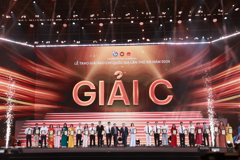 Lễ trao Giải B&aacute;o ch&iacute; Quốc gia lần thứ XIX ảnh 3