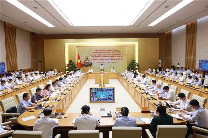Phi&ecirc;n họp li&ecirc;n BCĐ về xo&aacute; nh&agrave; tạm v&agrave; dự &aacute;n trọng điểm. Ảnh: Dương Giang/TTXVN