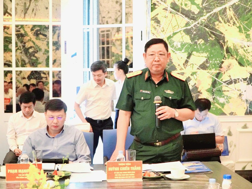 Trung tướng Huỳnh Chiến Thắng, Ph&oacute; Tổng Tham mưu trưởng Qu&acirc;n đội nh&acirc;n d&acirc;n Việt Nam ph&aacute;t biểu tại buổi l&agrave;m việc