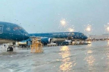 Tăng cường kiểm tra, giám sát an toàn bay trong điều kiện thời tiết xấu