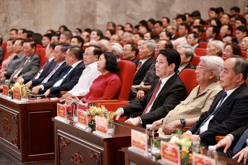 Chủ tịch nước Lương Cường v&agrave; c&aacute;c đại biểu dự buổi Lễ.