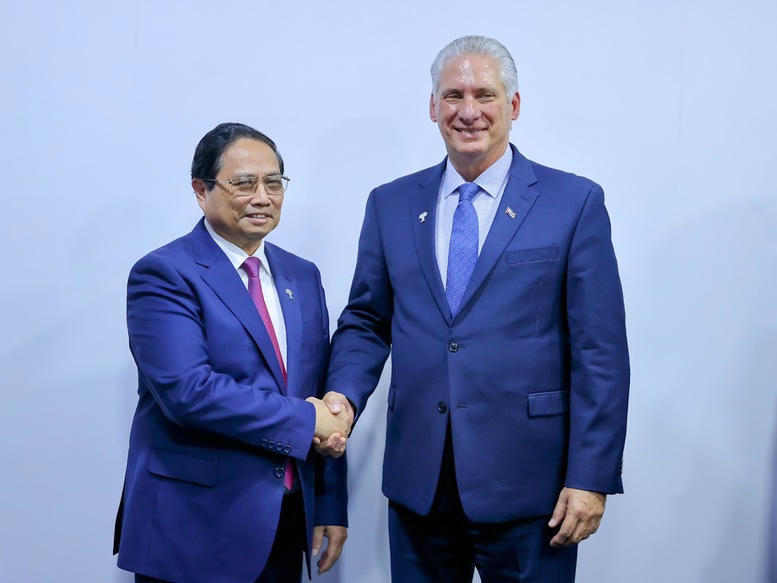 Thủ tướng Ch&iacute;nh phủ Phạm Minh Ch&iacute;nh hội kiến với B&iacute; thư thứ nhất, Chủ tịch nước Cuba Miguel Diaz Canel - Ảnh: VGP/Nhật Bắc