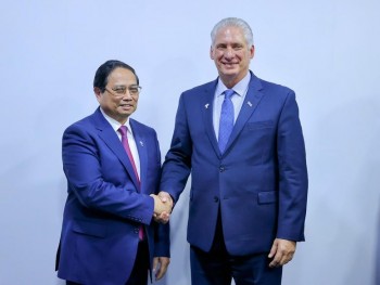 Thủ tướng Phạm Minh Chính hội kiến Bí thư thứ nhất, Chủ tịch nước Cuba