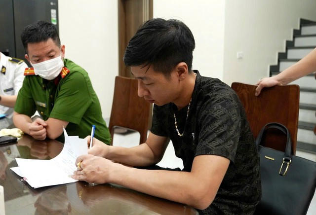 Đối tượng L&ecirc; Văn Tươi. (Ảnh: C&ocirc;ng an TP H&agrave; Nội)