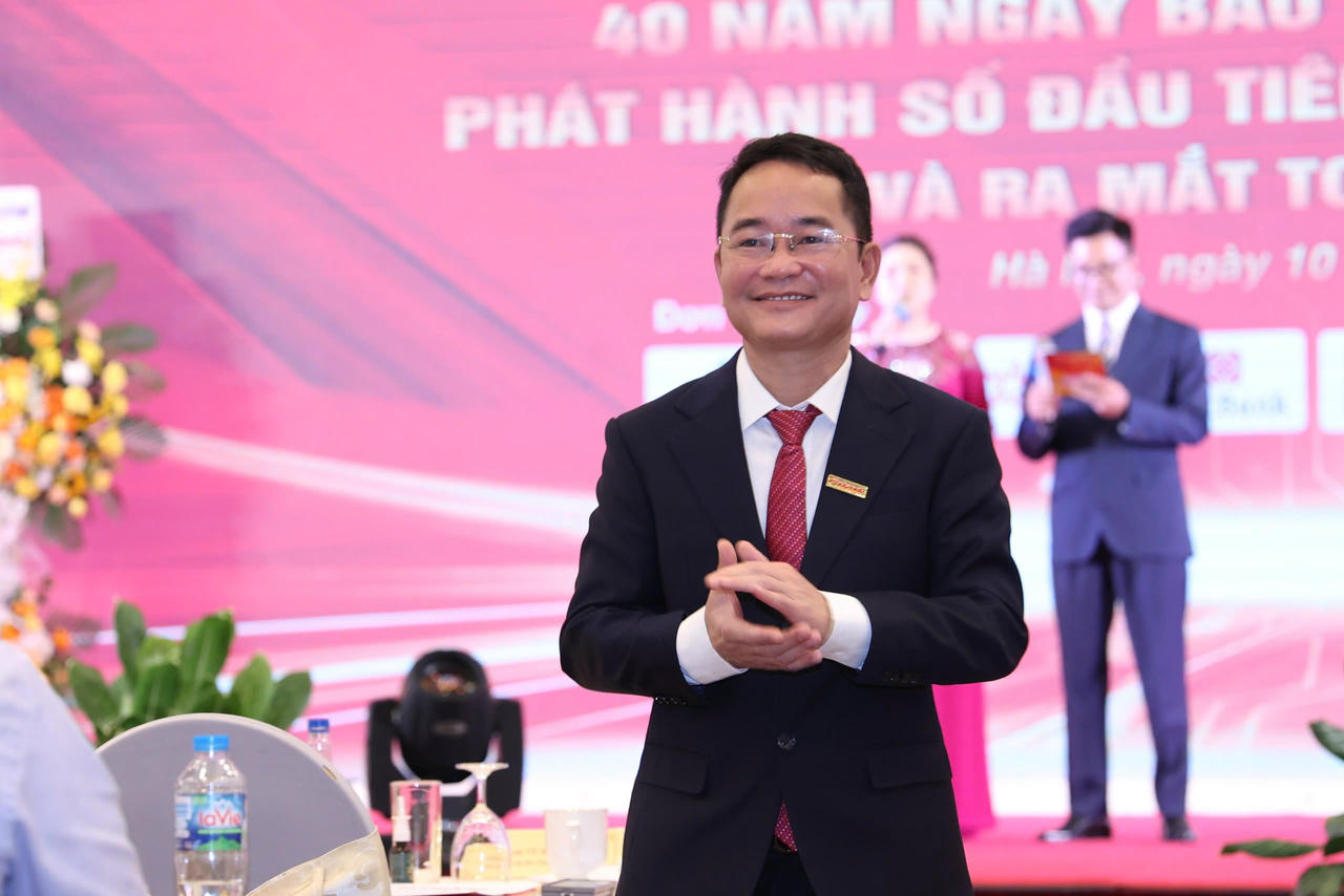 TS. Vũ Ho&agrave;i Nam - B&iacute; thư Đảng ủy, Tổng Bi&ecirc;n tập B&aacute;o Ph&aacute;p luật Việt Nam