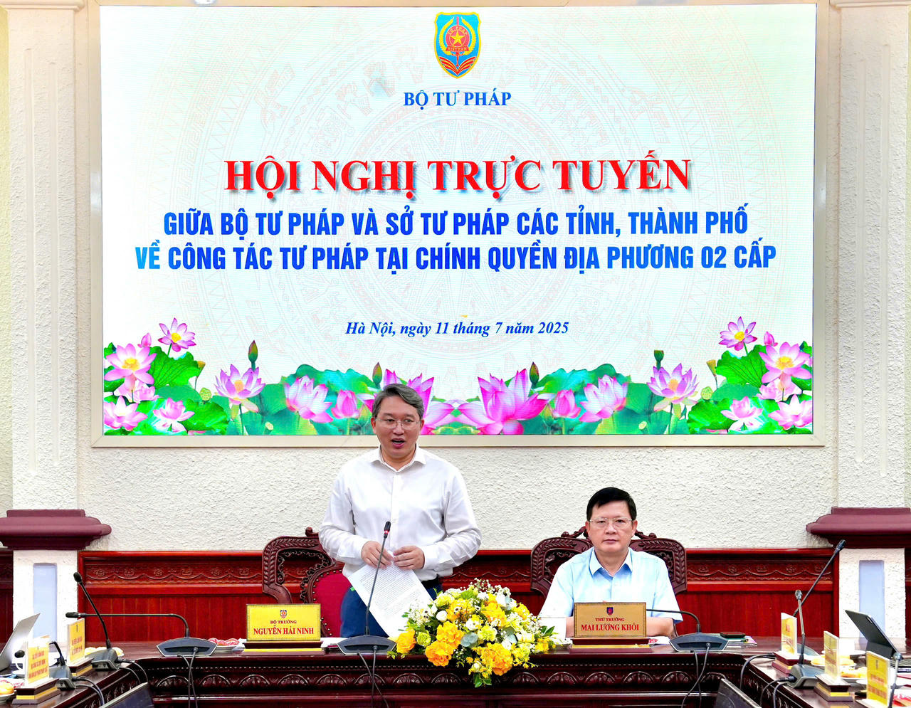Bộ trưởng Nguyễn Hải Ninh ph&aacute;t biểu tại Hội nghị.