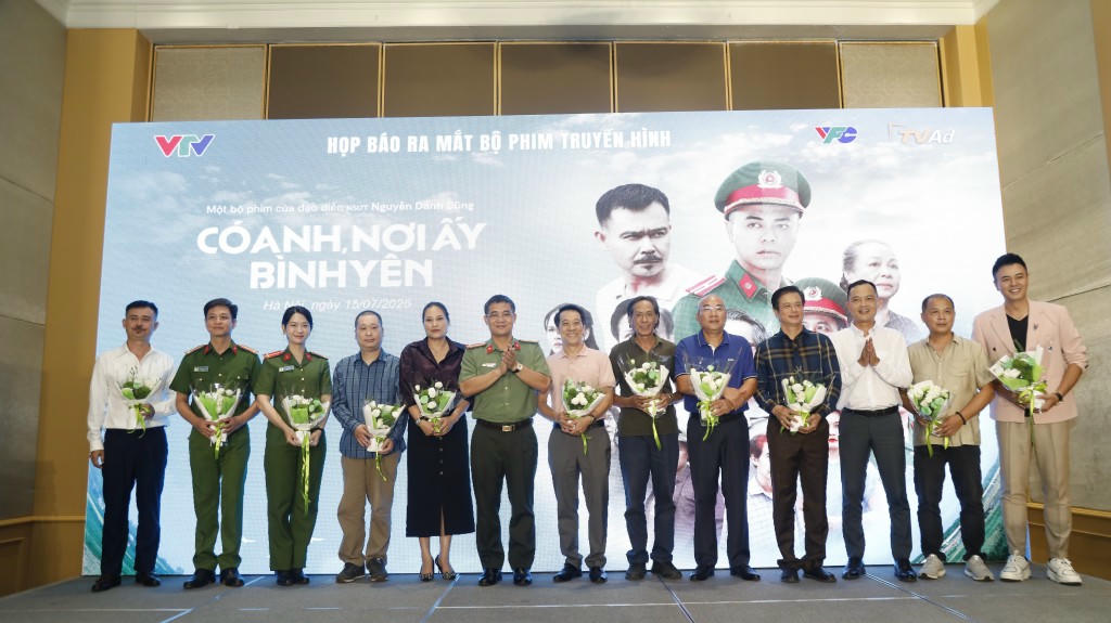 Đo&agrave;n l&agrave;m phim