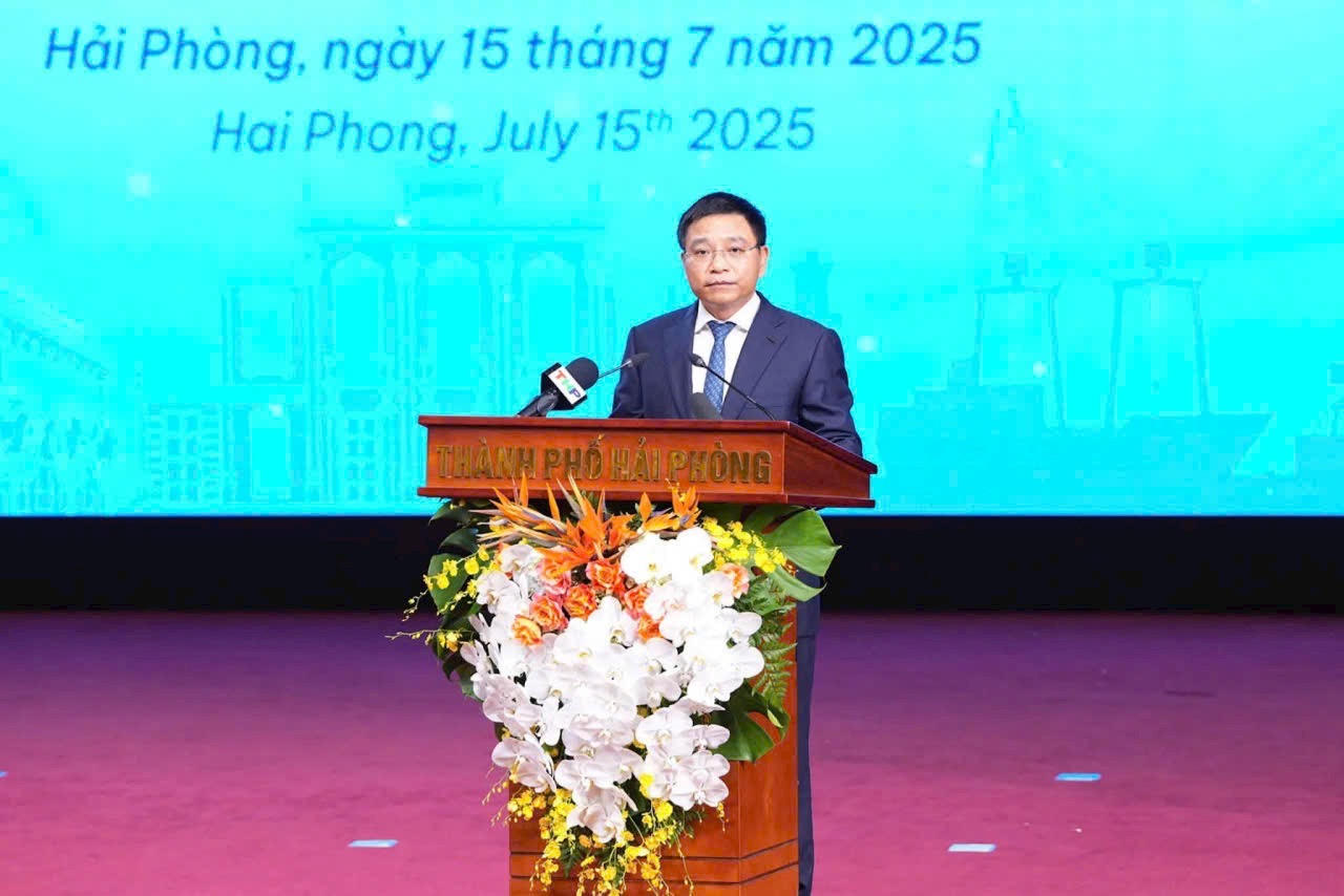 Bộ trưởng Bộ T&agrave;i ch&iacute;nh Nguyễn Văn Thắng gợi mở một số định hướng ph&aacute;t triển nhằm thu h&uacute;t hiệu quả hơn nguồn vốn FDI của Hải Ph&ograve;ng.