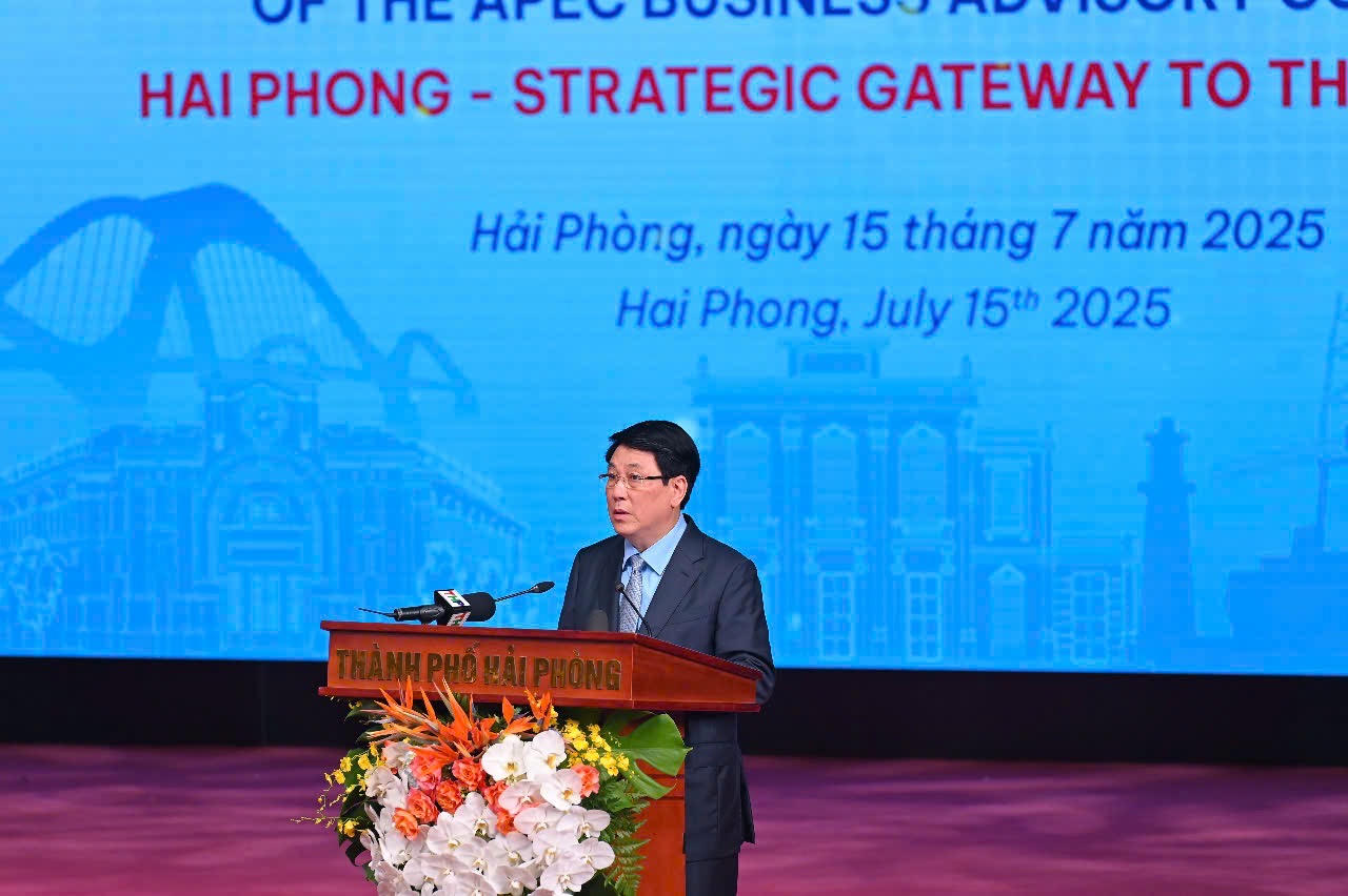 Chủ tịch nước Lương Cường ph&aacute;t biểu tại hội nghị.