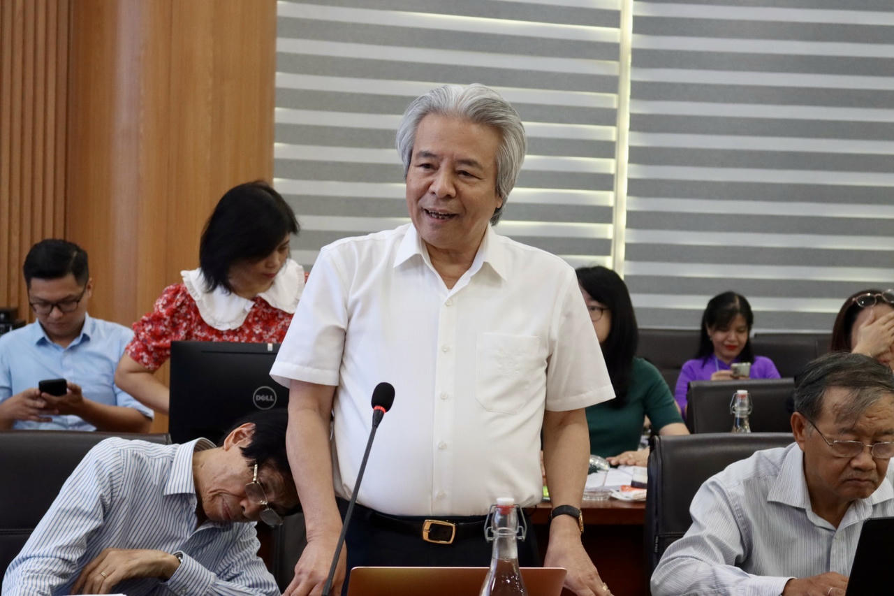 GS.TS. V&otilde; Kh&aacute;nh Vinh chia sẻ