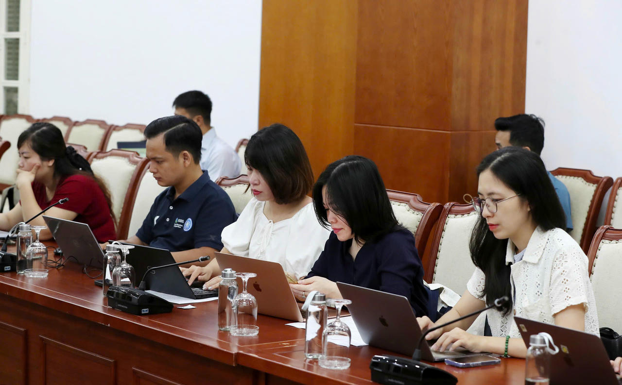 Đ&ocirc;ng đảo ph&oacute;ng vi&ecirc;n c&aacute;c b&aacute;o đ&agrave;i dự buổi họp b&aacute;o Giải B&aacute;o ch&iacute; to&agrave;n quốc &ldquo;V&igrave; sự nghiệp ph&aacute;t triển Văn h&oacute;a Việt Nam&rdquo;. (Nguồn: Trần Huấn)