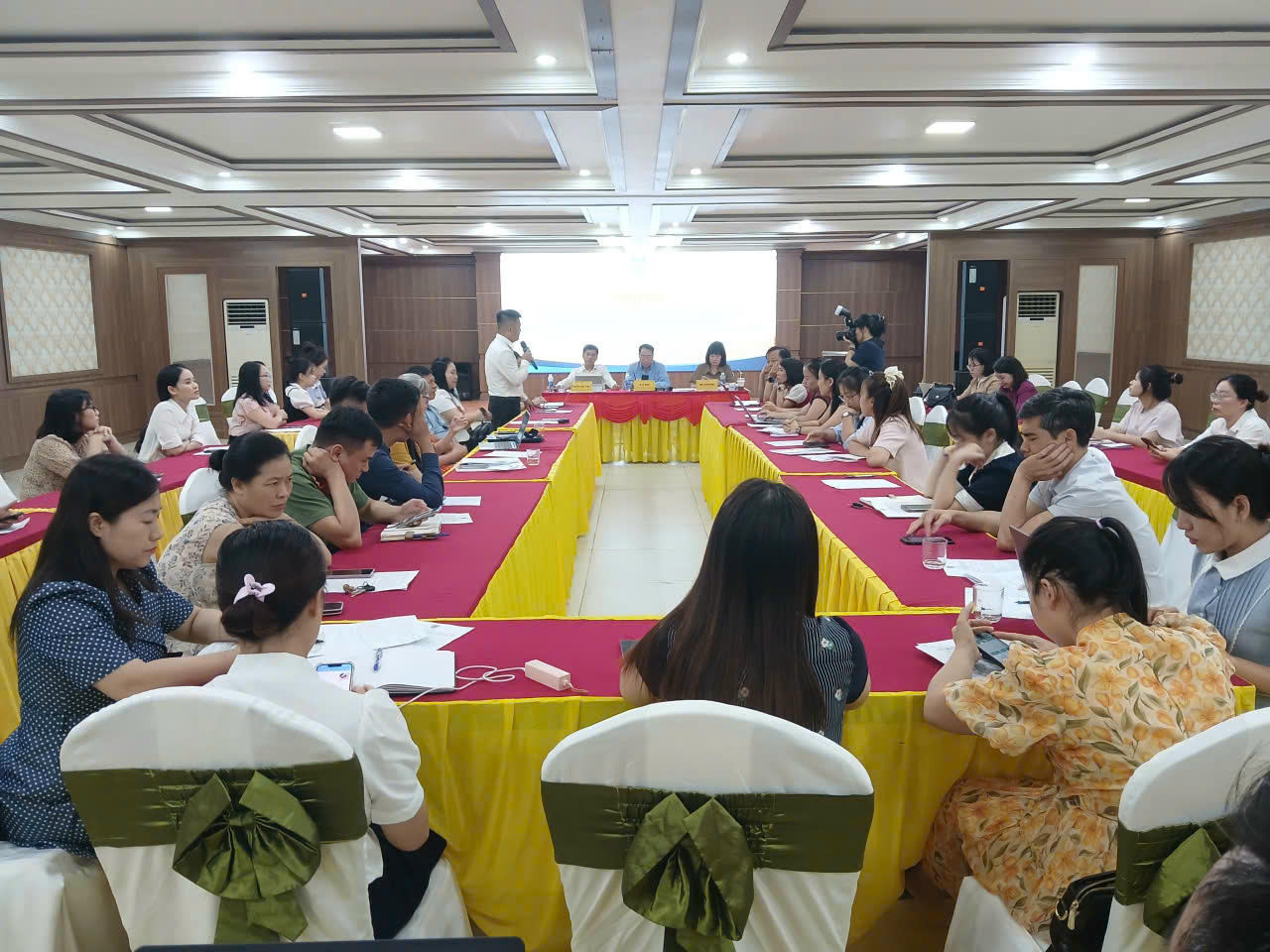 Quang cảnh Tọa đ&agrave;m. Ảnh: PV