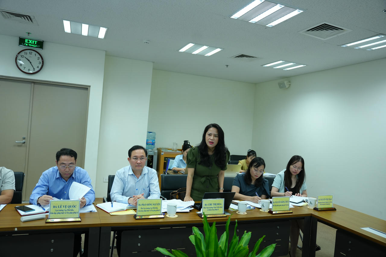 B&agrave; Chu Thị Hoa, Ph&oacute; Viện trưởng Viện Chiến lược v&agrave; KHPL