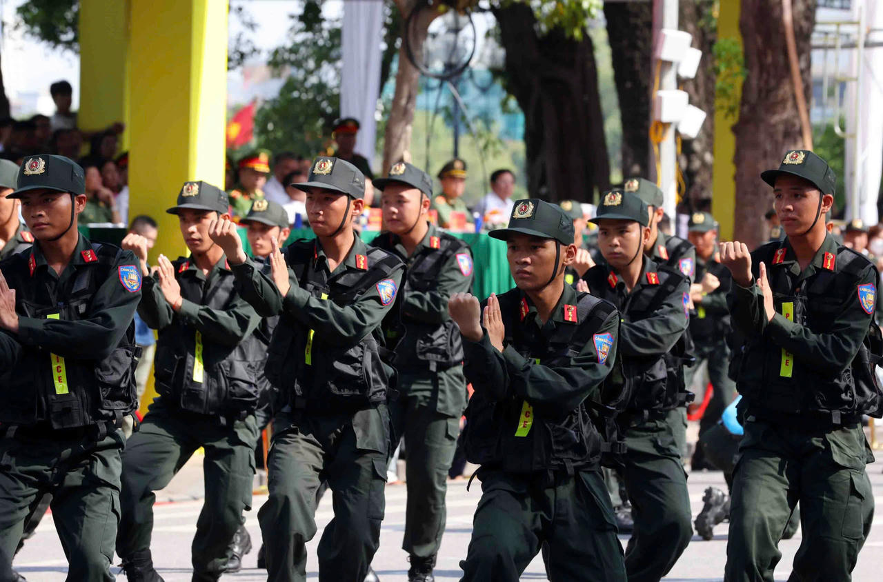 M&agrave;n đồng diễn v&otilde; thuật.