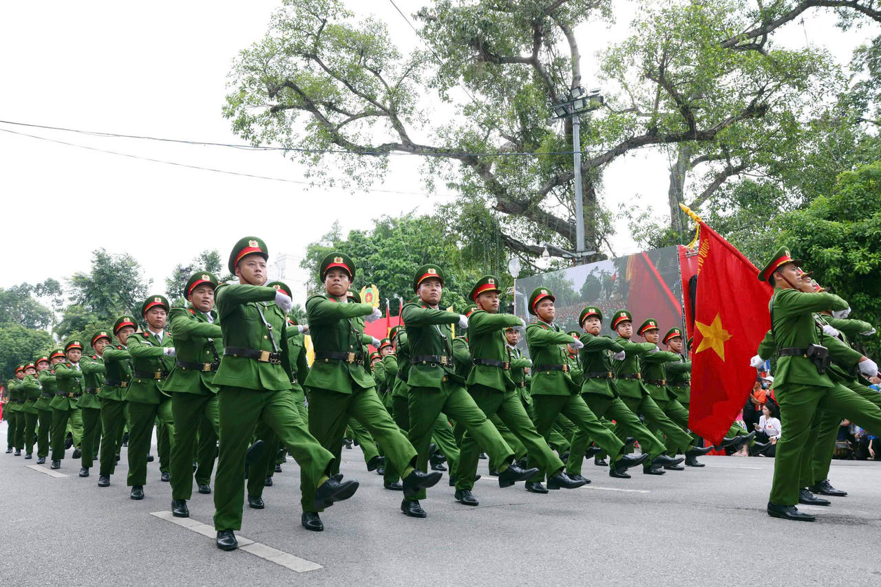 Ấn tượng màn diễu binh, diễu hành của 3.000 cán bộ chiến sĩ Công an Thủ đô