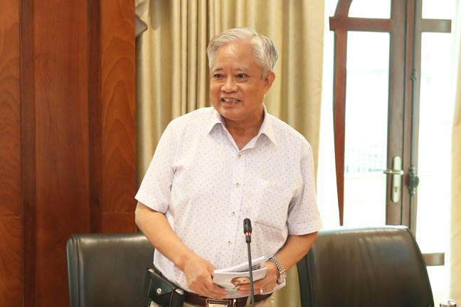 &Ocirc;ng Nguyễn Tuấn Anh, nguy&ecirc;n Trưởng Ban Tuy&ecirc;n gi&aacute;o Cơ quan Ủy ban Trung ương MTTQ Việt Nam ph&aacute;t biểu tại cuộc họp  (Ảnh: Tạp ch&iacute; Mặt trận)