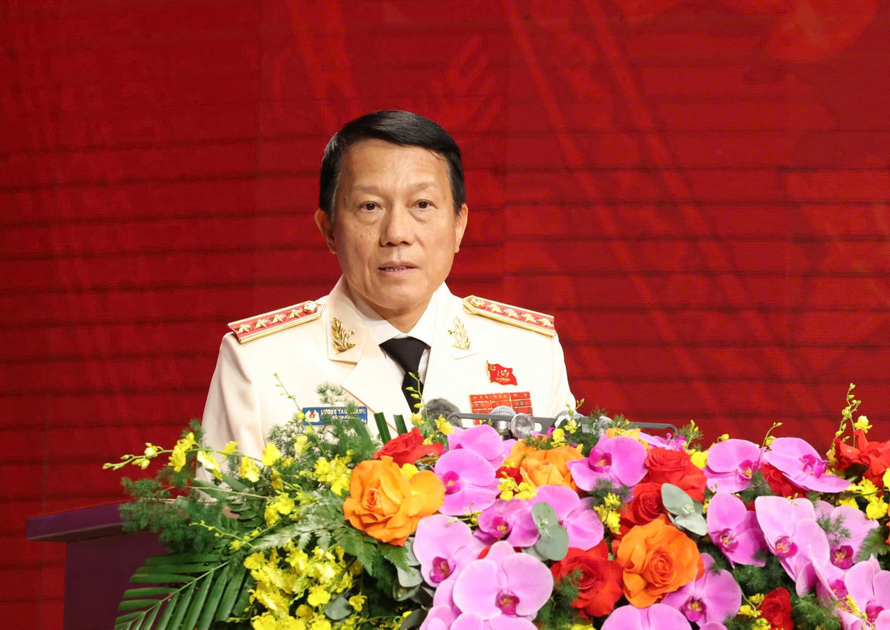 Đại tướng Lương Tam Quang, Bộ trưởng Bộ C&ocirc;ng an đ&aacute;p từ.